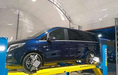 Vehicle had heavy wear on both rear outer tires